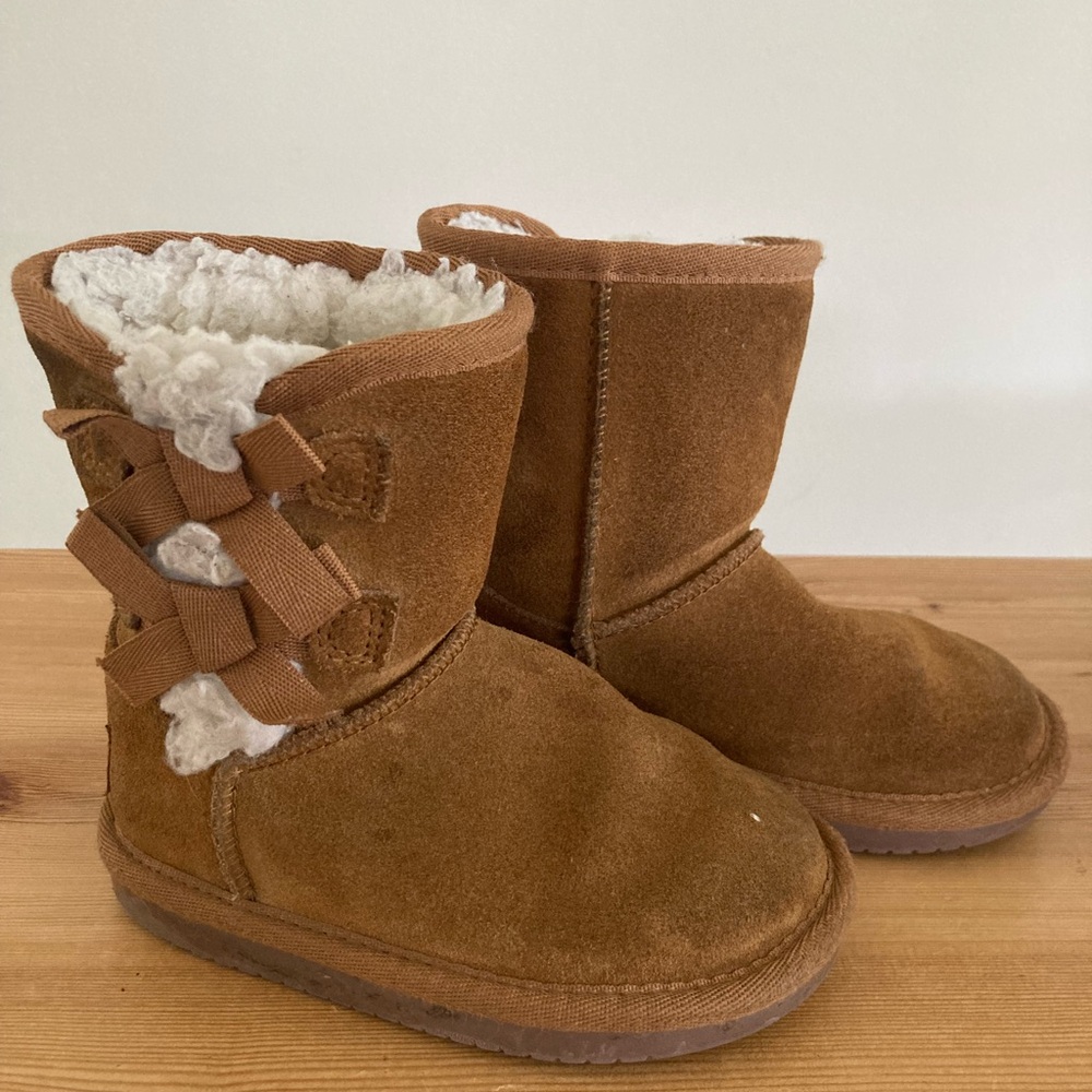 Koolaburra by UGG Brown Suede Boots